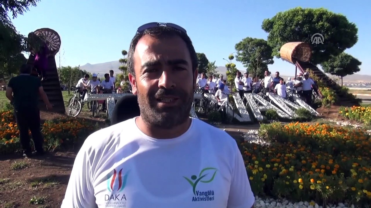 Van Gölü çevresinde bisiklet turu - BİTLİS