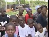 Kényan Akuku, l'homme aux 130 épouses et 300 enfants ... ..