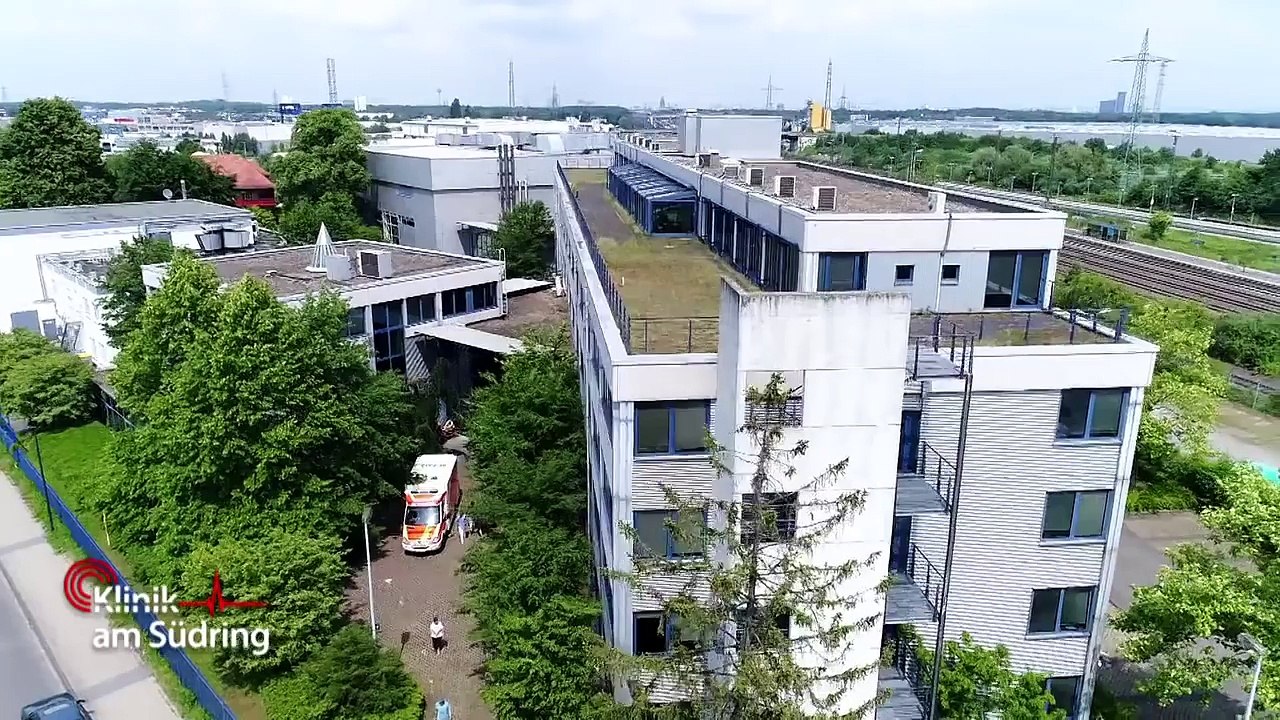 'Volles Kanonenrohr übergeben': Sina (7) auf Geburtstag vergiftet? | Klinik am Südring | SAT.1 TV