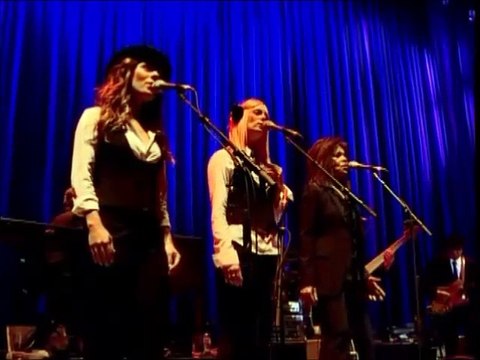 LEONARD COHEN – I'M YOUR MAN — LIVE IN LONDON – LEONARD COHEN