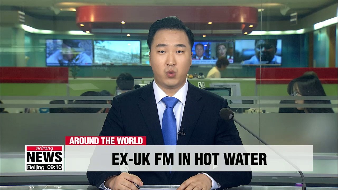 Boris Johnson under mounting pressure to apologize for controversial burqa comments