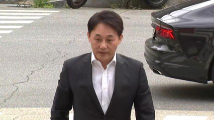 [취재N팩트] 경찰, '보물선 사기 의혹' 신일그룹 경영진 첫 소환 / YTN