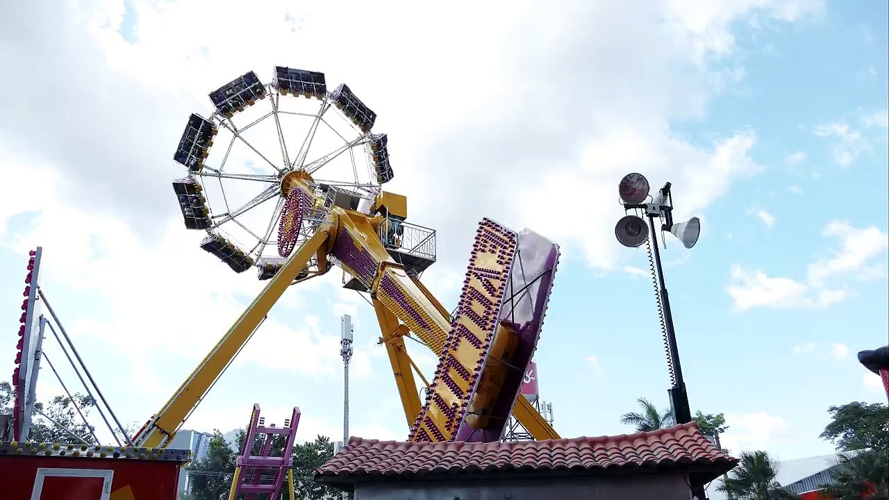 La Chicago, el Tagadá, el Martillo... Los salvadoreños prefieren uno, que cada año se gana el protagonismo en las #FiestasAgostinas. ¿Cuál es tu favorita? 