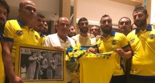 Ankaragücü Taraftarından Fatih Terim'e Sürpriz Ziyaret