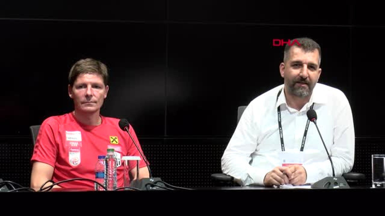 Spor Lask Linz Teknik Direktörü Oliver Glasner ve Gernot Trauner'in Açıklamaları