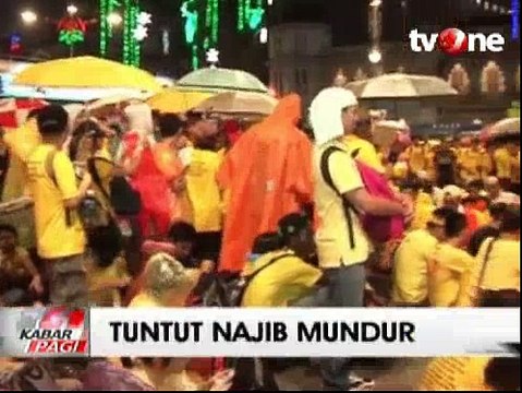 Demo Tuntut PM Najib Razak Mundur Pada Hari Kedua Semakin Ramai