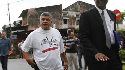 Home Ministry lifts Zunar book ban