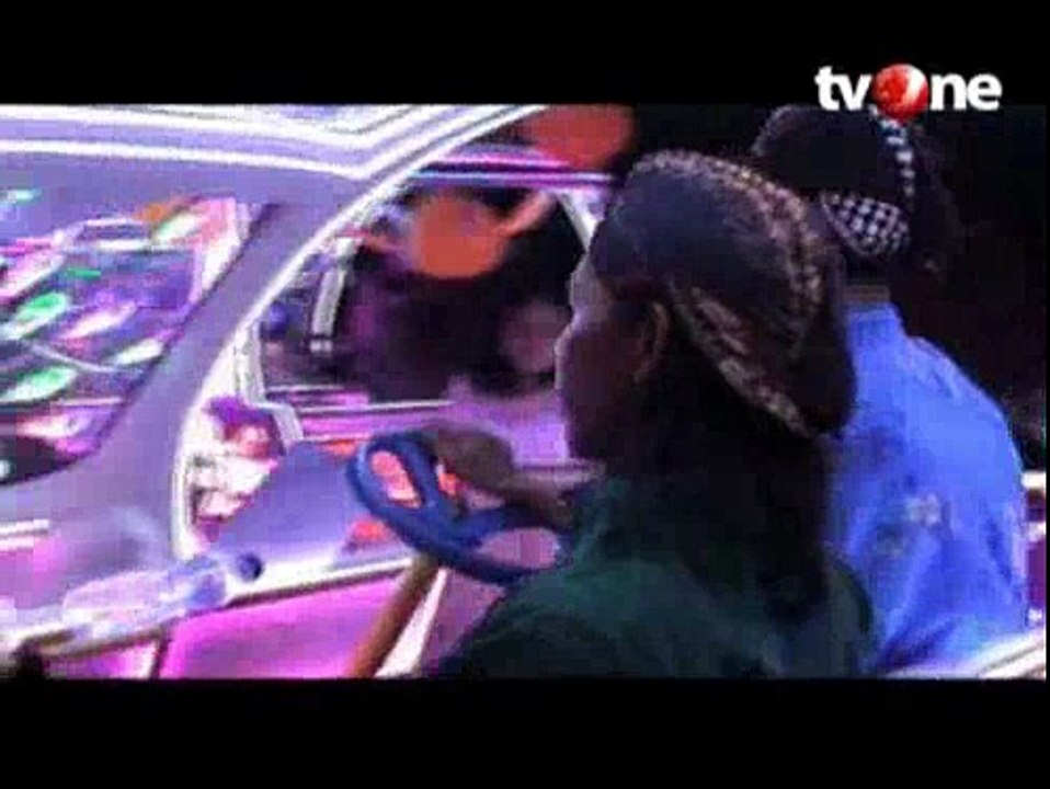 Warna-warni Becak Hias Khas Yogya