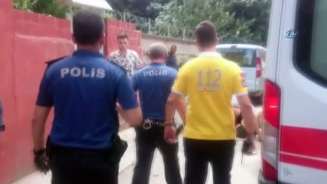 Ayakları bağlı Cezayirli, polisi harekete geçirdi