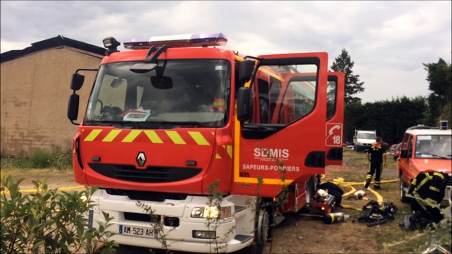 Incendie dans un entrepôt de Lissieu