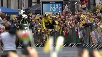 Geraint Thomas welcomed home by cheering crowds in Cardiff
