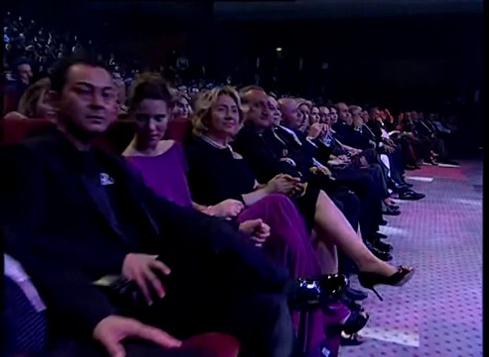 MÜYAP Altın Ödülü (Sezen Aksu) - 2008 Kral Türkiye Müzik Ödülleri