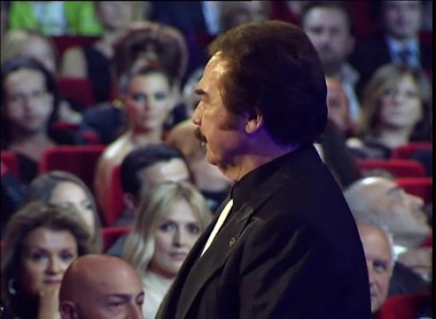 Yaşam Boyu Onur Ödülü - 2010 Kral Türkiye Müzik Ödülleri