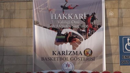 Hakkari'de Akrobatik Basketbol Gösterisi