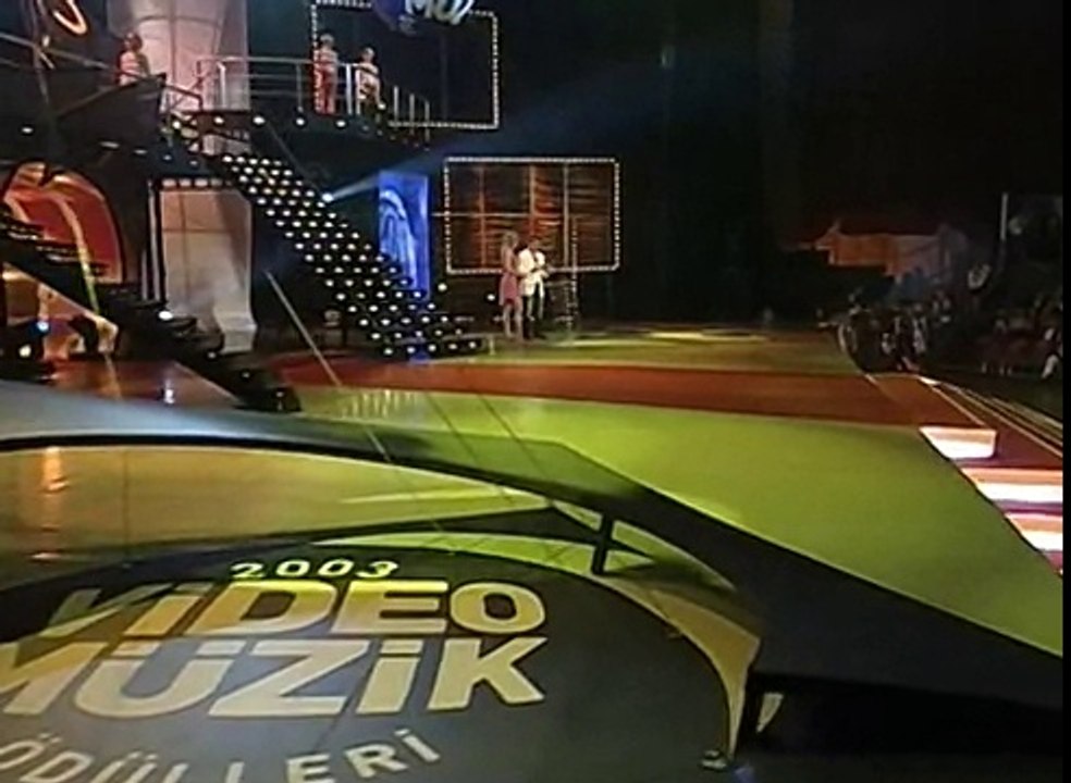 2003 Kral Türkiye Müzik Ödülleri - En İyi Türk Halk Müziği Erkek Sanatçı