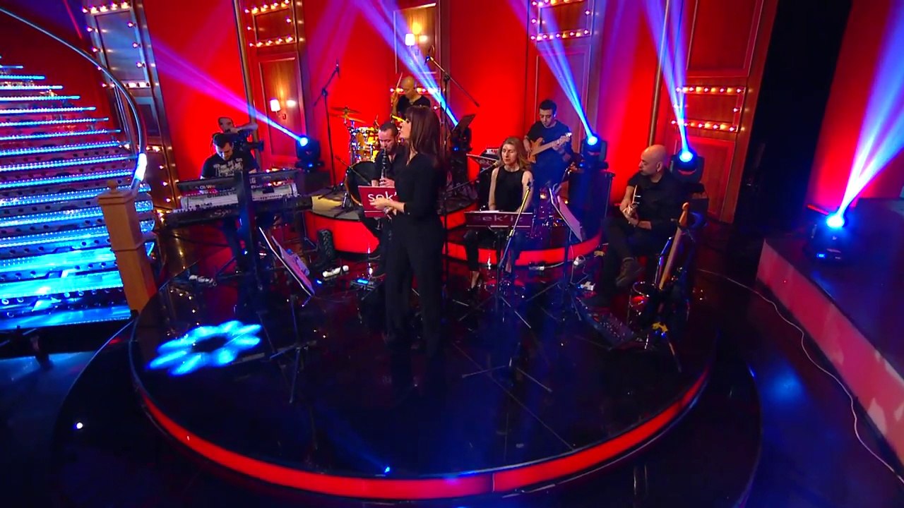 Kral Pop Akustik - Ayşegül Aldinç - Durum Leyla