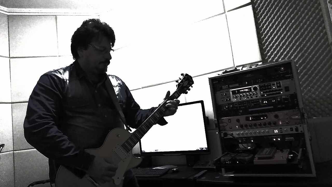 Magnificent - Riffs (2009)