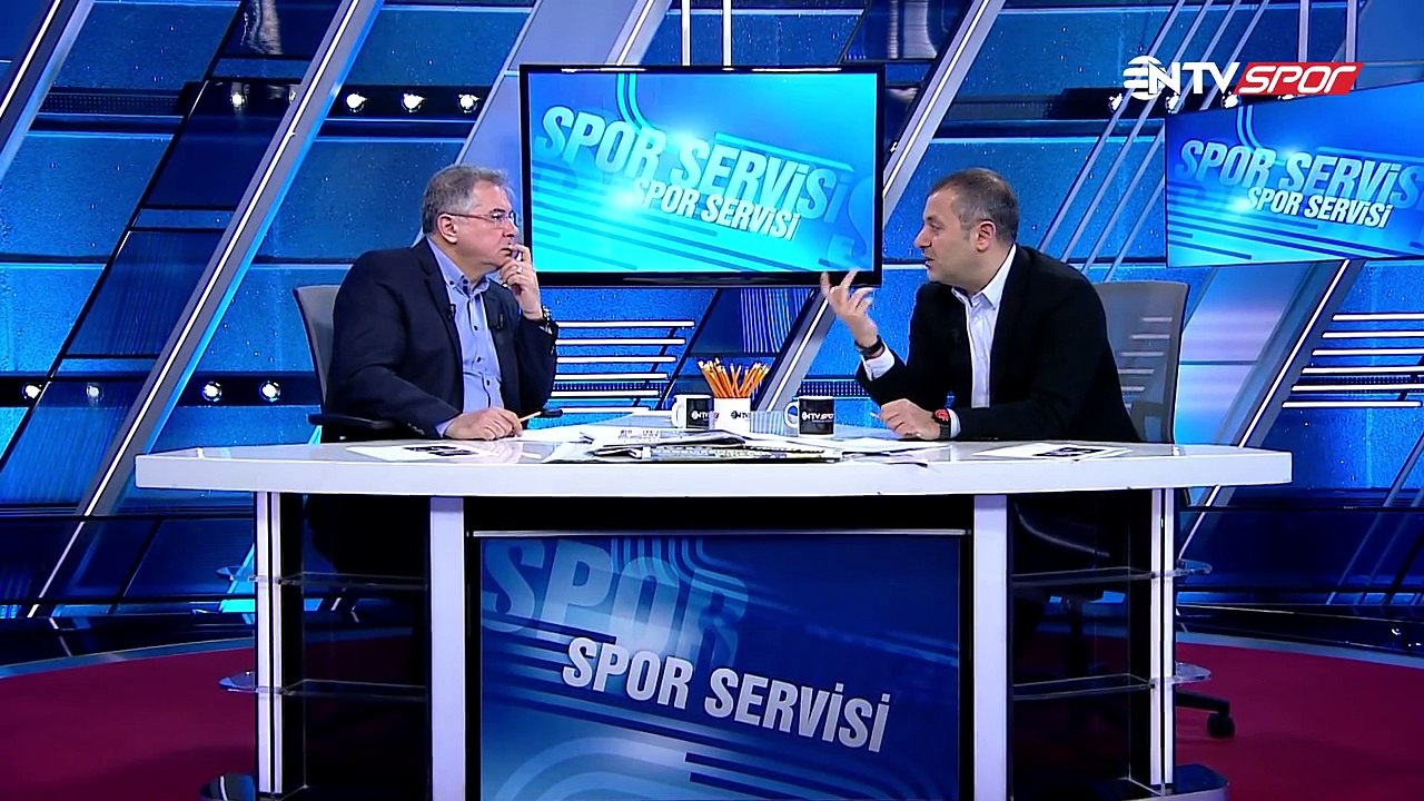 'Van Persie'nin açıklamaları ders olarak okutulabilir'