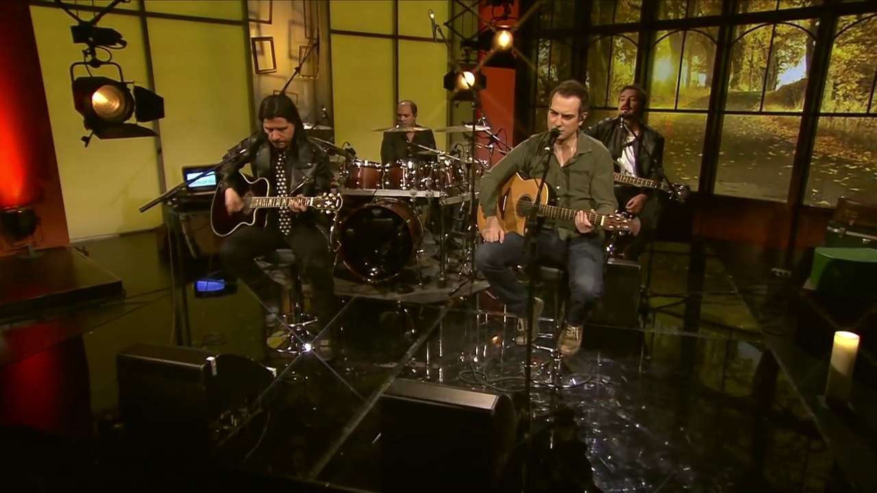 Kral Pop Akustik - mor ve ötesi - Bir Derdim Var