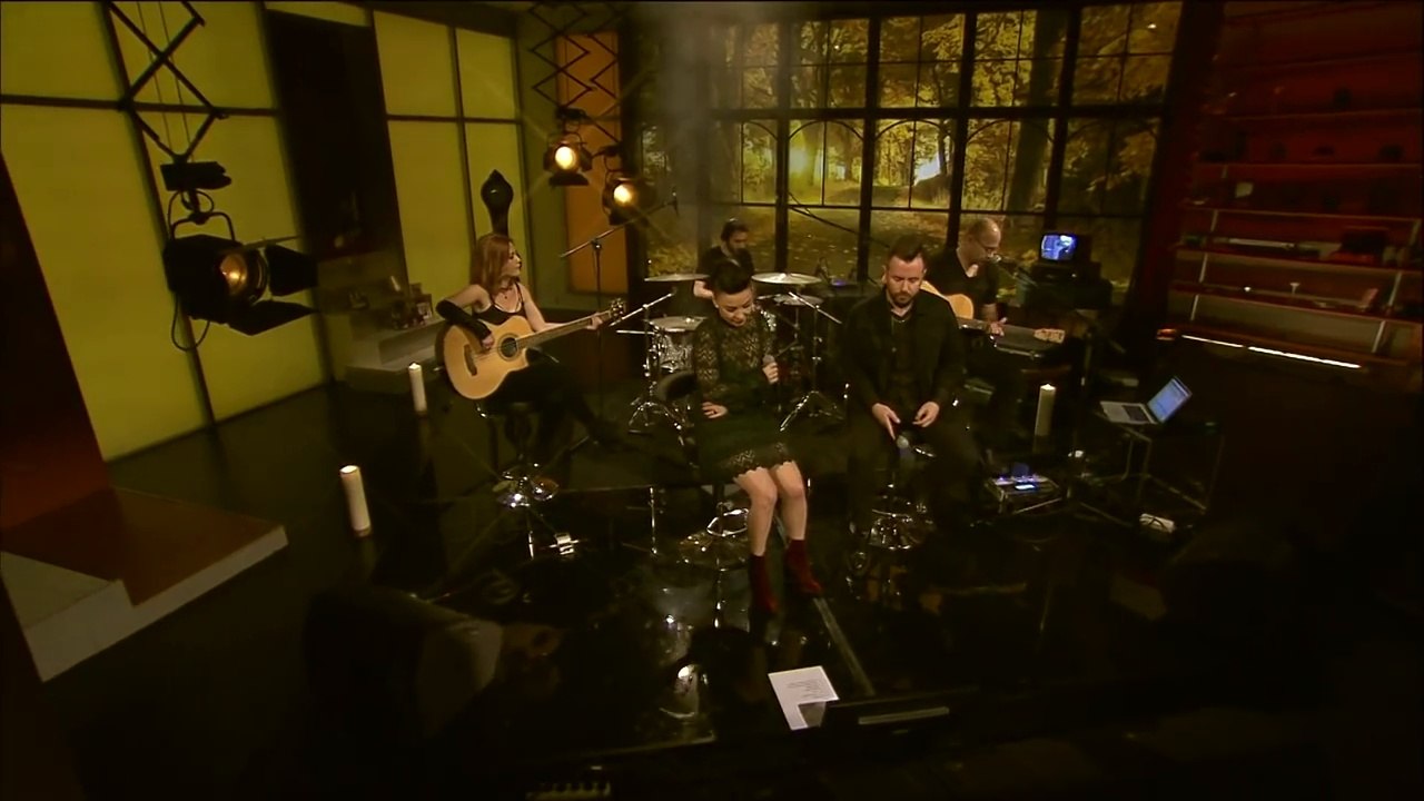 Kral Pop Akustik - Emre Aydın & Fatma Turgut - Bir Pazar Kahvaltısı