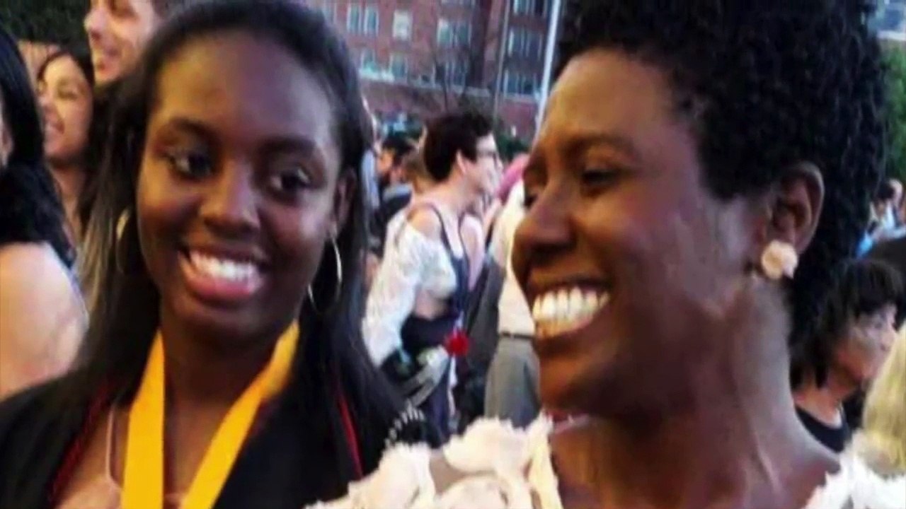 Mom's Decade-Old Student Loan Debt Prevents Daughter from Enrolling in College