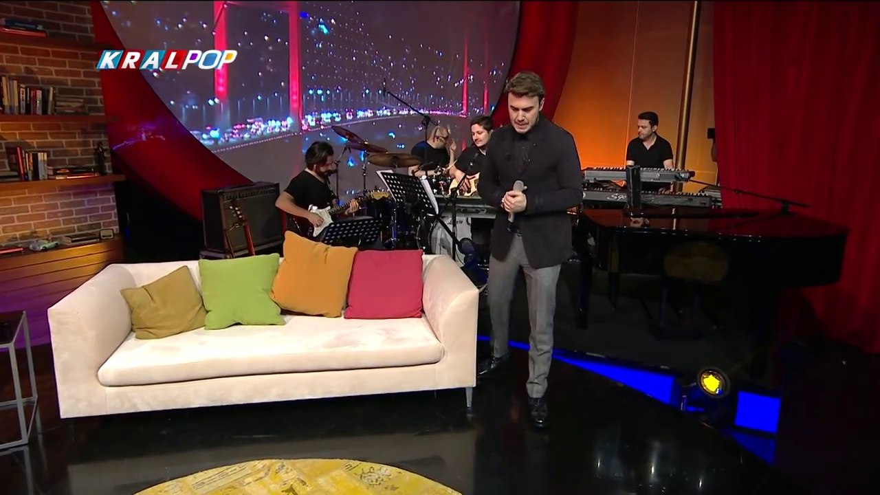 Mustafa Ceceli - Zincirimi Kırdı Aşk (Mehmet'in...