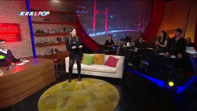 Aşkın Nur Yengi - Hadi Git (Mehmet'in Gezegeni)