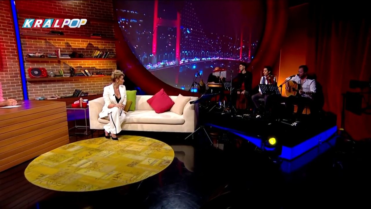 Mehmet'in Gezegeni - Sıla - Esmer