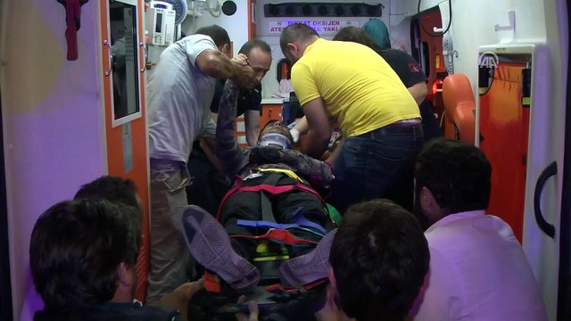 Anadolu Otoyolu'nda tır ile otomobil çarpıştı: 3 yaralı - KOCAELİ