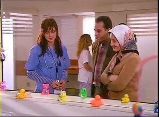 Ela, yeni doğan bebeği kurtarıyor - Doktorlar 2. Bölüm