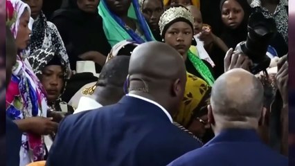 Kilichomtokea RAIS JPM MSIBANI KWA MZEE MAJUTO KINAHUZUNISHA,ASHINDWA KUJIZUIA NA KUMWAGA MACHOZI