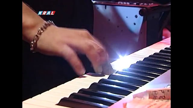 Kayahan - Odalarda Işıksızım