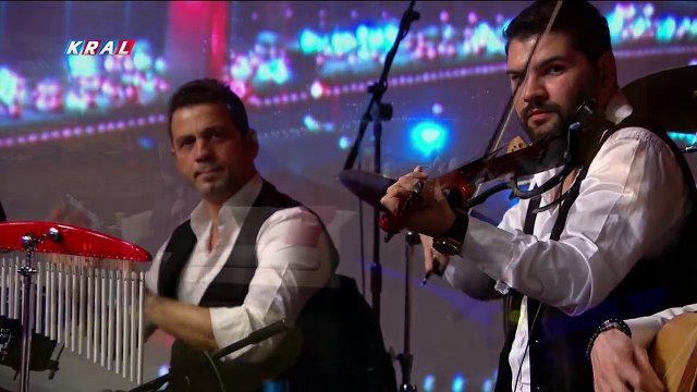 Vay Delikanlı Gönlüm - Ahmet Şafak