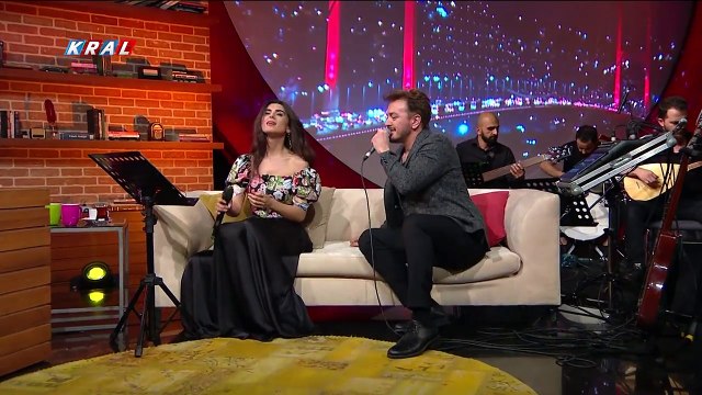 Orhan Ölmez ft. Canan Çal - Ağlasam Mı | Mehmet'in Gezegeni