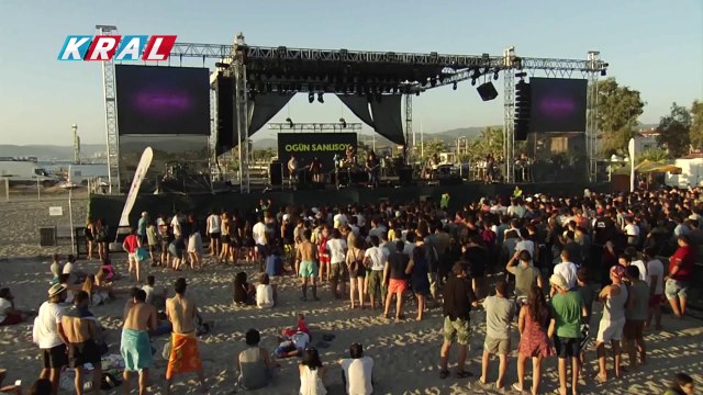 Ogün Sanlısoy - Pencere