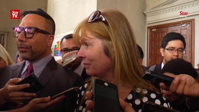 Sarawak Report editor turns up for Najib’s gag order hearing