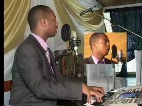 Kizito Mihigo à Kigali - Messe pour la Paix - Credo