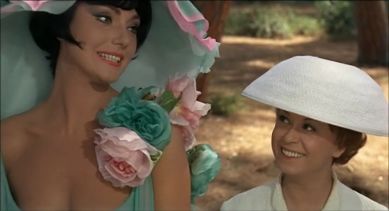 Giulietta degli Spiriti (Film Completo -primo tempo) con Giulietta Masina, Sandra Milo, Sylva Koscina, Mario Pisu e Valentina Cortese