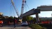 Une grue s'effondre pendant la construction d'un pont en Italie !