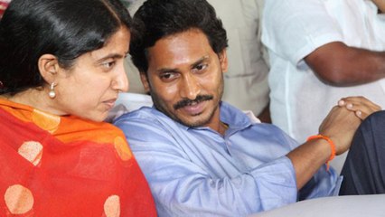 నిందితురాలిగా జగన్‌ సతీమణి భారతి పేరు