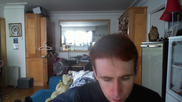 Wiwi égratigne oh non rien n'est vrai de Claude Righi