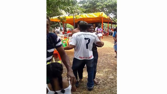 ELA NÃO LARGA EU FERNANDO PISADINHA