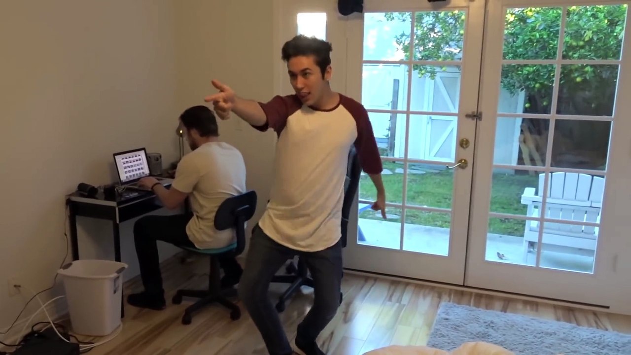 VINERS LOSE IT!!   David Dobrik