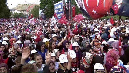 Cumhurbaşkanı Erdoğan: 'Bizim sorumluluğumuz Corç'a, Hans'a değil' - BAYBURT