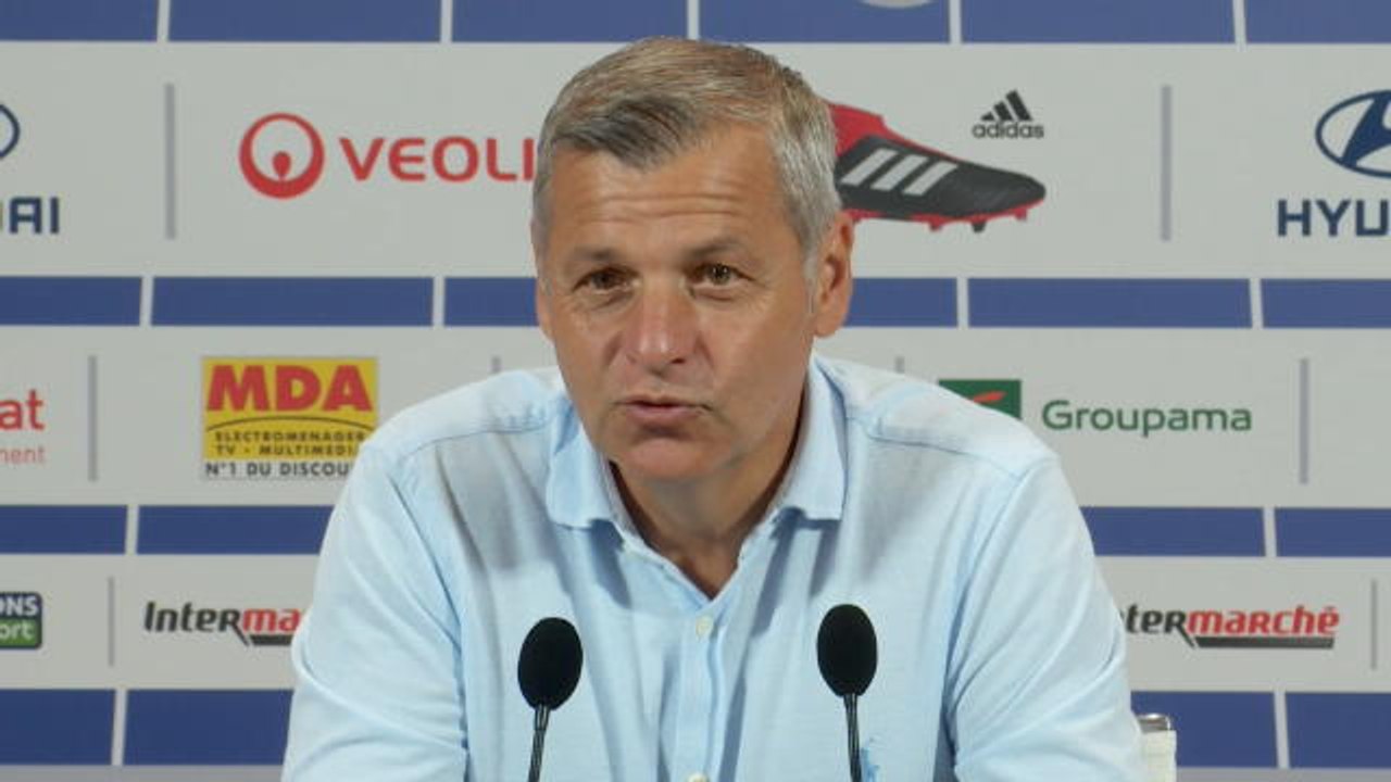 1e j. - Genesio : "Je ne suis pas favorable à un départ de Fekir"