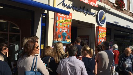 Marc Levy en dédicaces à Pont-L’Évêque