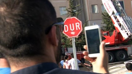 Dumanı gören telefona sarıldı