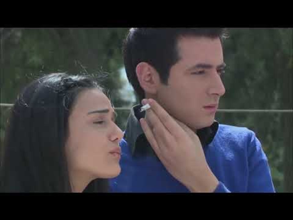 ميس تقنع وائل بالخروج وهو يقبل- مسلسل أرواح عارية - الحلقة 2