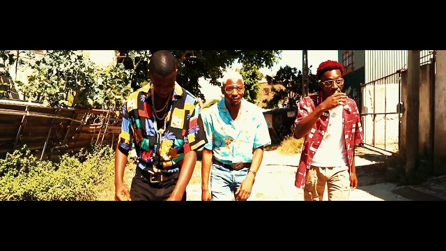 Squadra - Hors Jeu ( Clip Officiel )