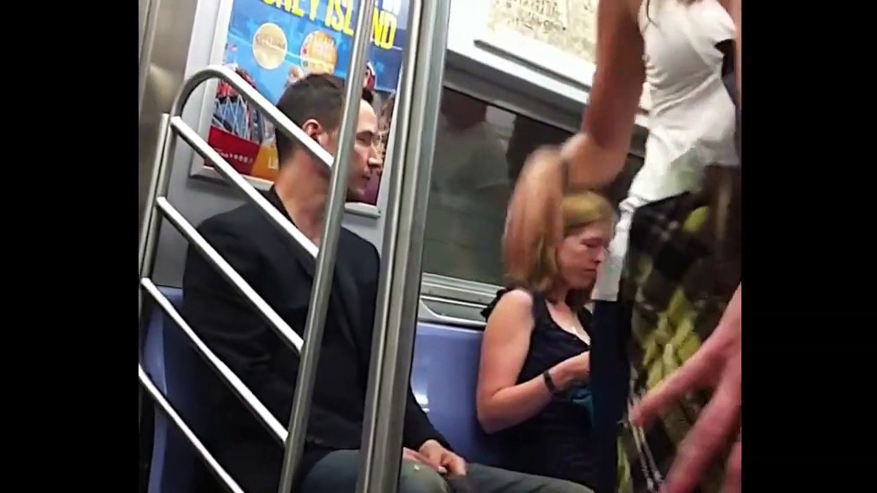 Keanu Reeves in train